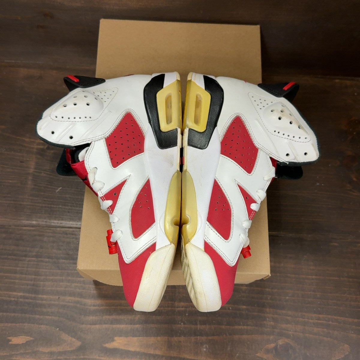 Jordan 6 Retro Carmine (2021) Size 8 (Pre-Owned) - Image 4