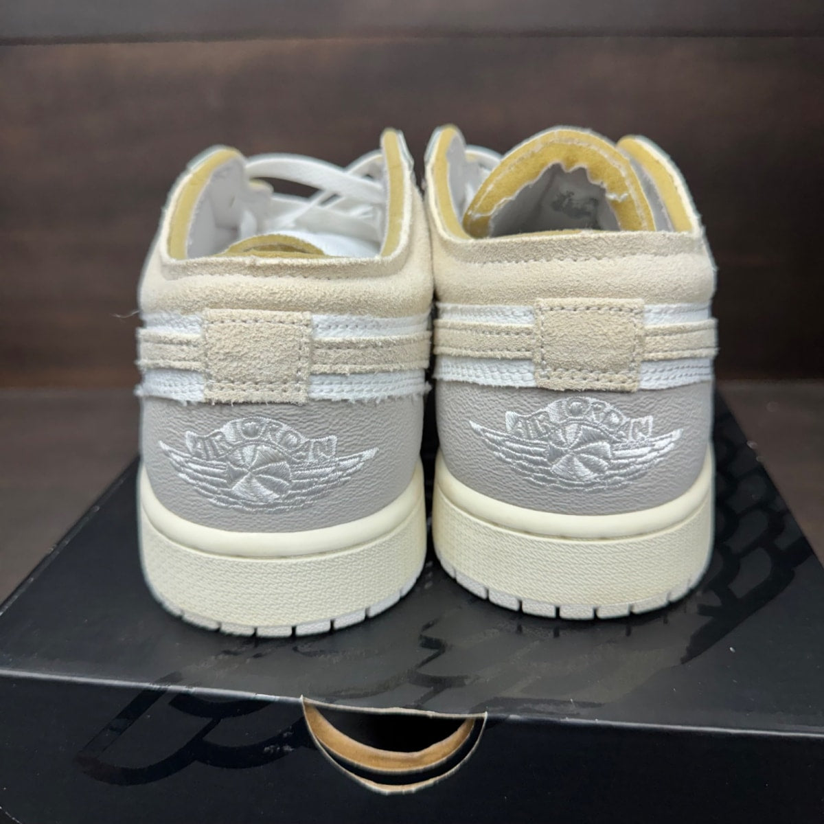 Jordan 1 Low SE Craft Inside Out Tech Grey Size 9 (Pre-Owned) - sole