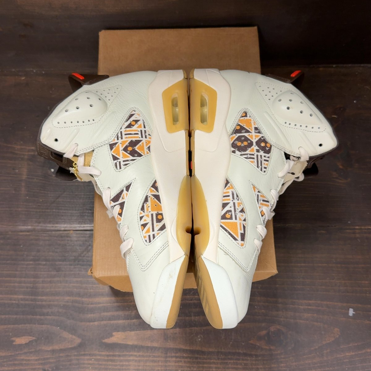 Jordan 6 Retro Quai 54 Sail Brown (2020) Size 12 (Pre-Owned) - aux