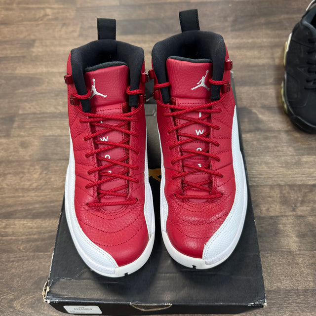(GS) Gym Red Jordan 12 (USED)