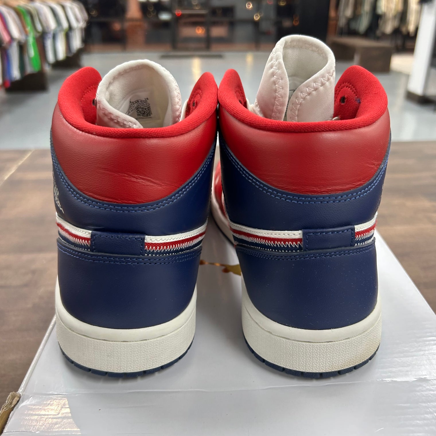 USA Jordan 1 Mid (W) (2022) (USED)