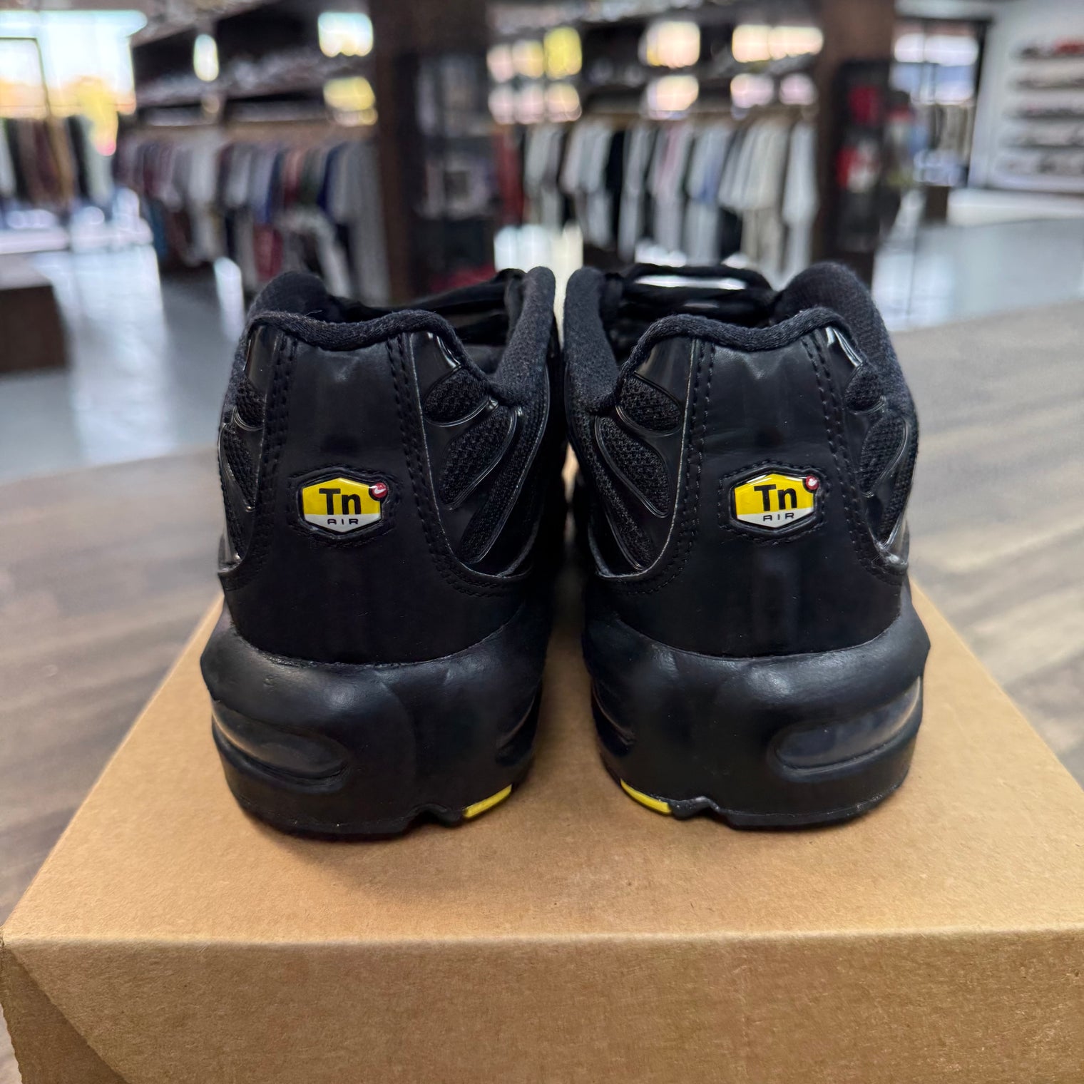 Triple Black Nike Air Max Plus (GS) (USED, No Box)