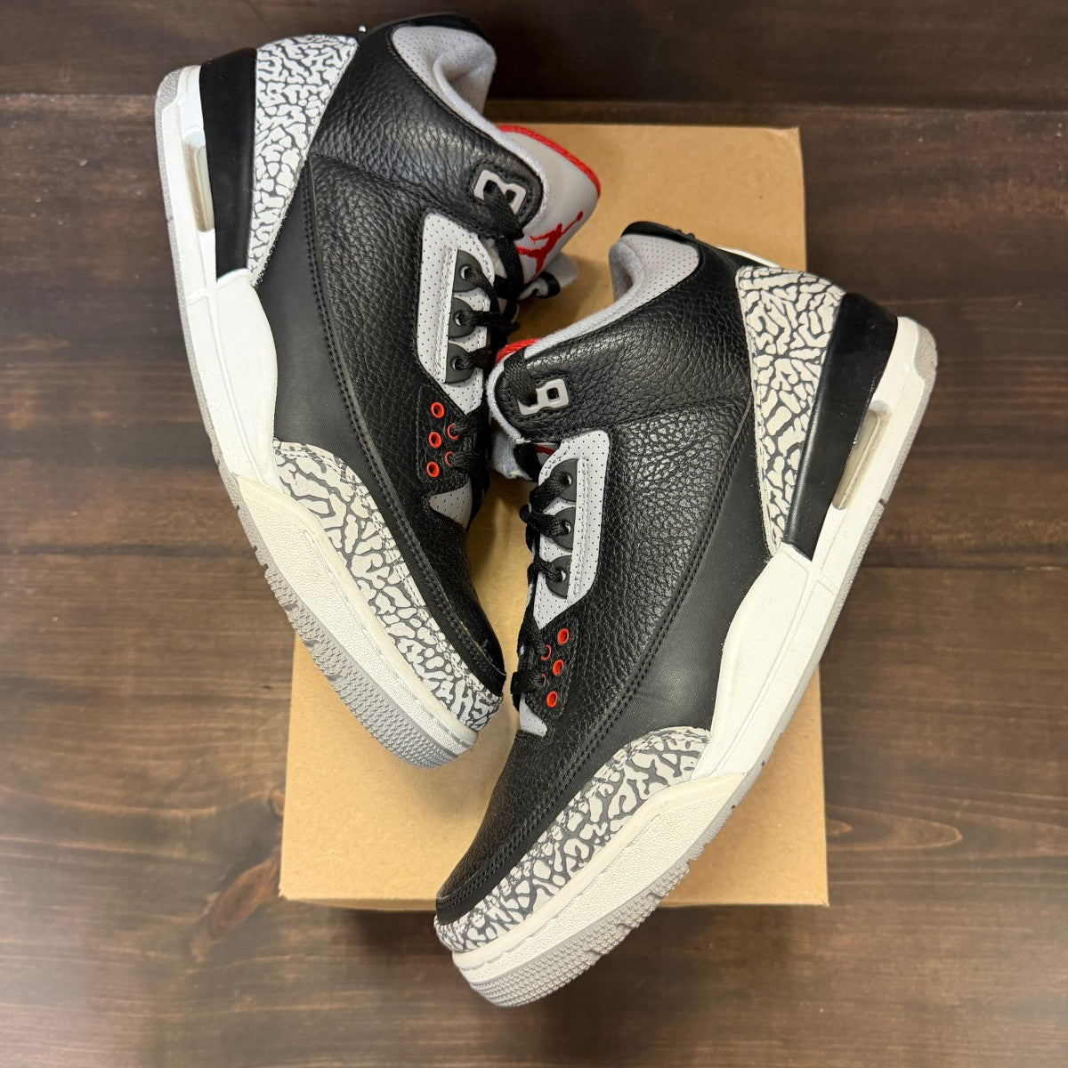 Jordan 3 Retro Black Cement (2018) Size 11 (Pre-Owned) - Image 2