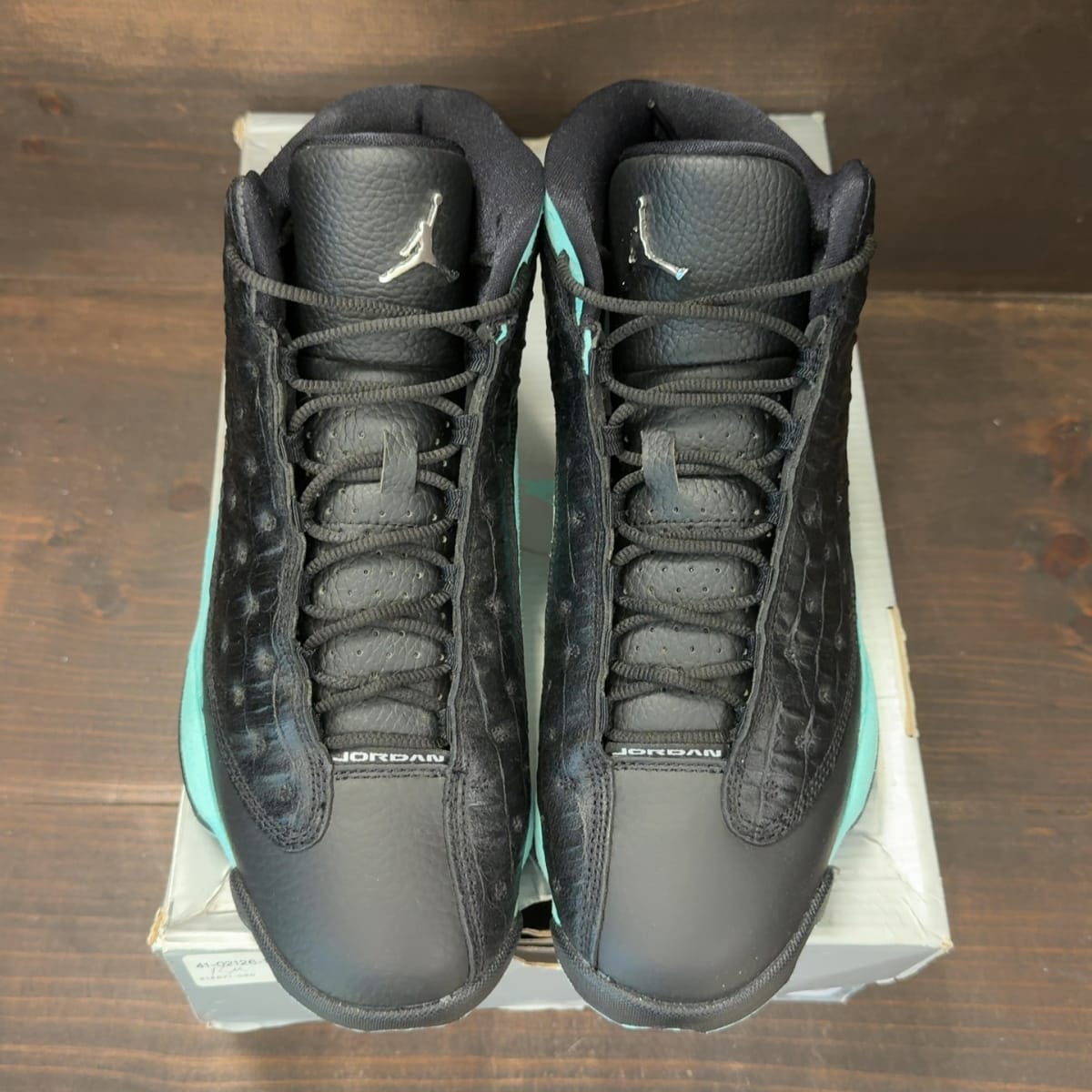 Jordan 13 Retro Black Island Green Size 10 (Pre-Owned) - tag