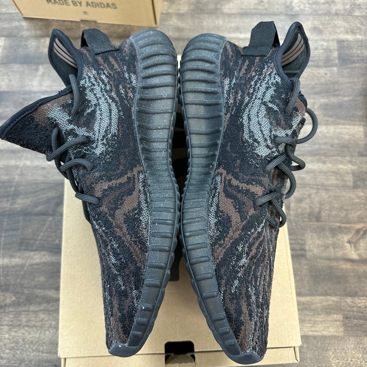 MX Rock Yeezy Boost 350 V2 (Used)