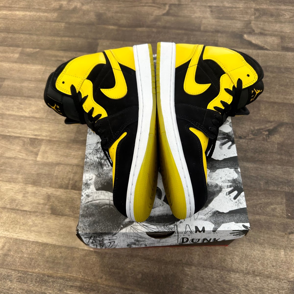 Jordan 1 Mid New Love (2025) - Image 3