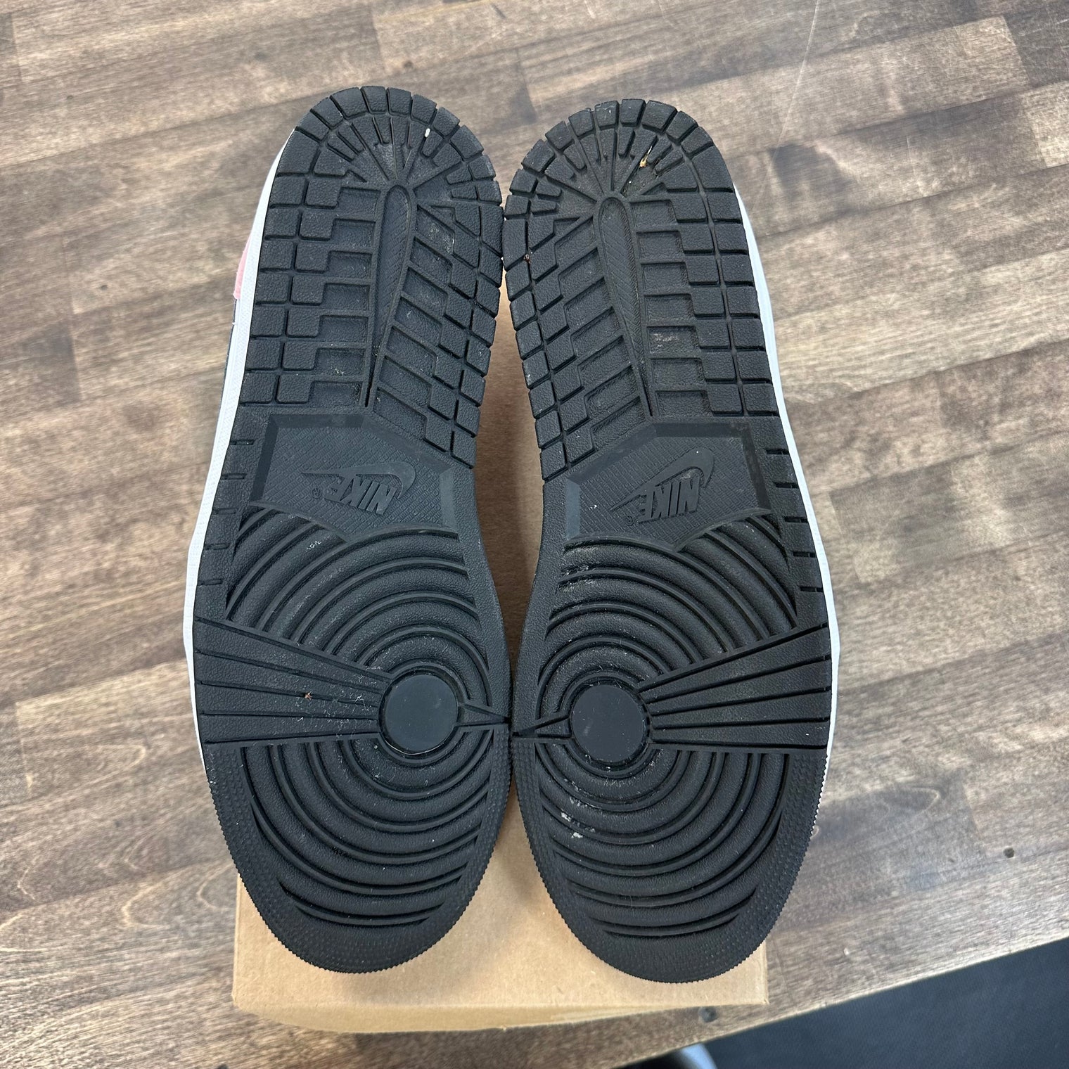 Bleached Coral Jordan 1 Low OG (USED, No Box)