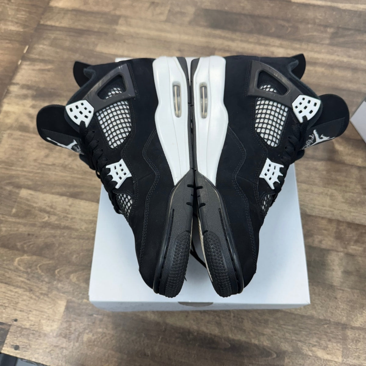 Jordan 4 Retro White Thunder - Image 3