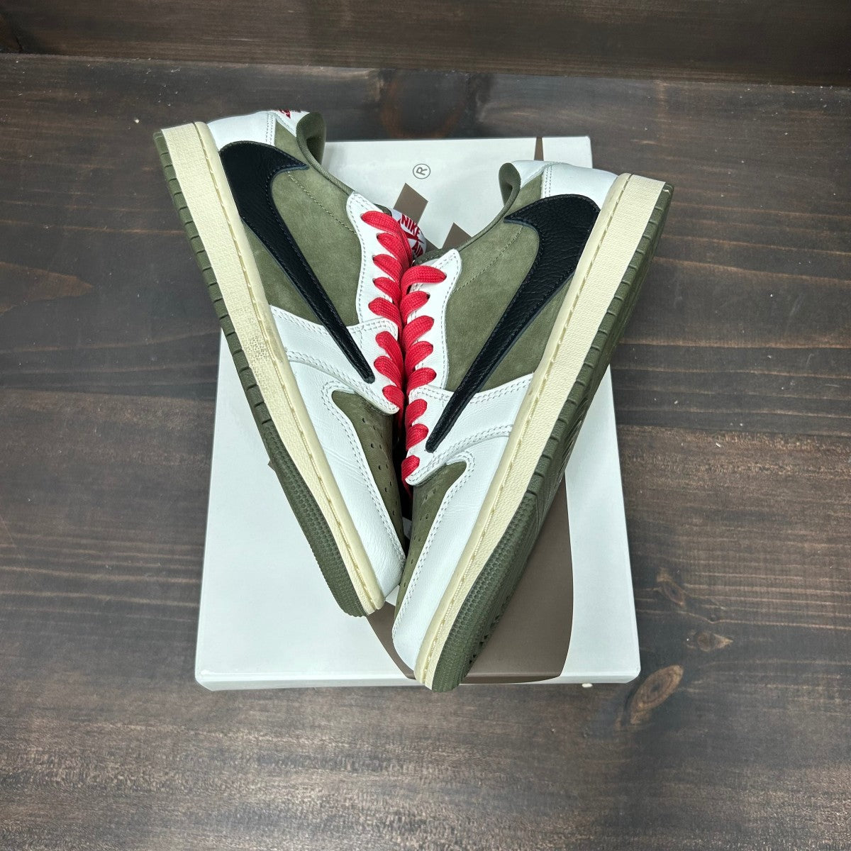 Jordan 1 Retro Low OG SP Travis Scott Medium Olive - Image 2