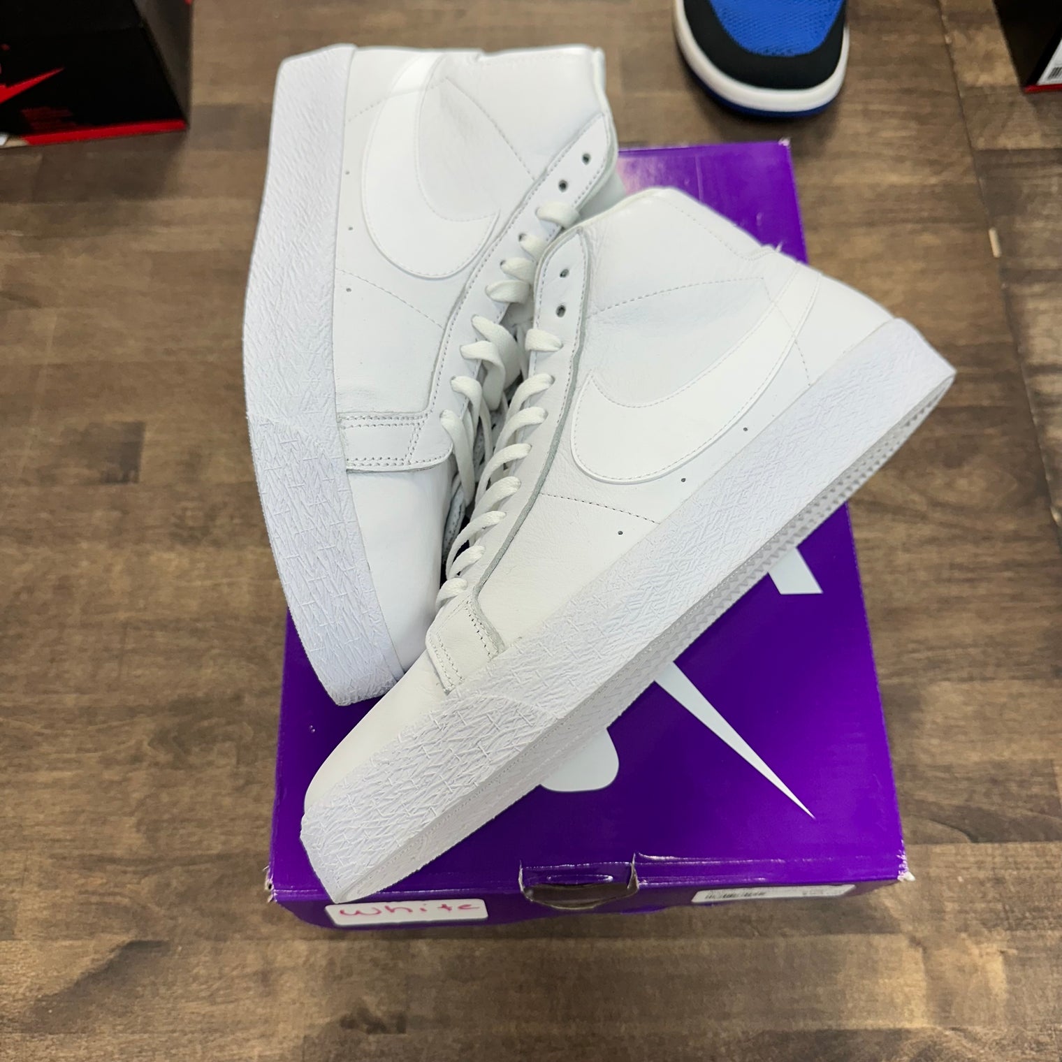 Triple White SB Zoom Blazer Mid (USED)