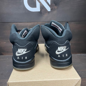 Jordan 5 Retro Black Metallic (2016) Size 10.5 (Pre-Owned) - Image 3