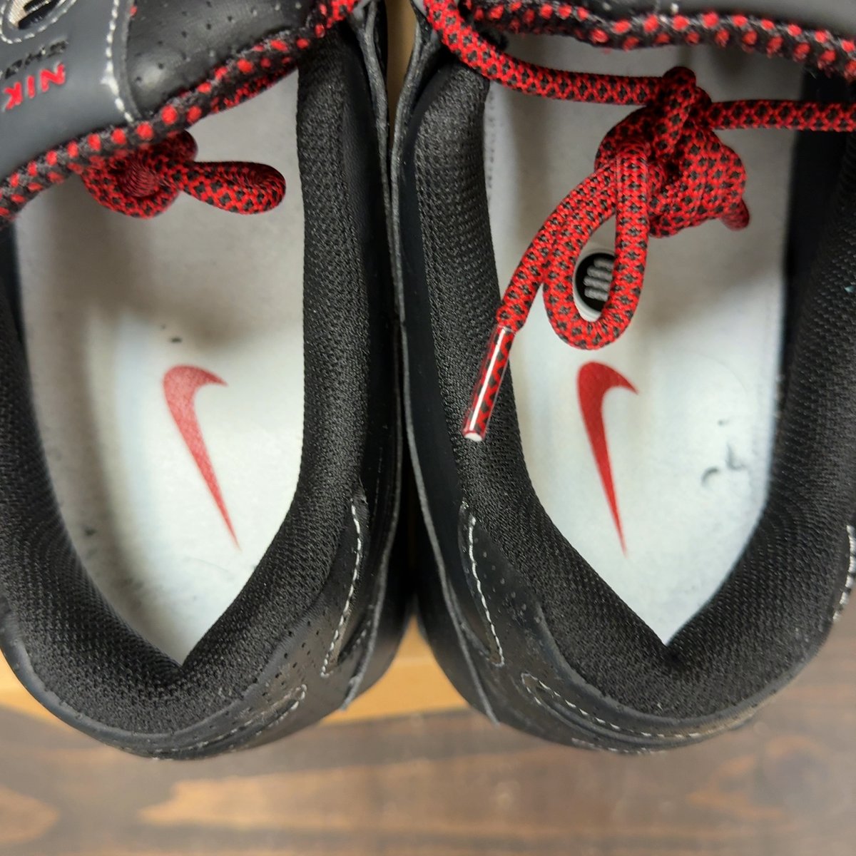 Nike Shox NZ Black Varsity Red Size 11.5 (Pre-Owned) - aux