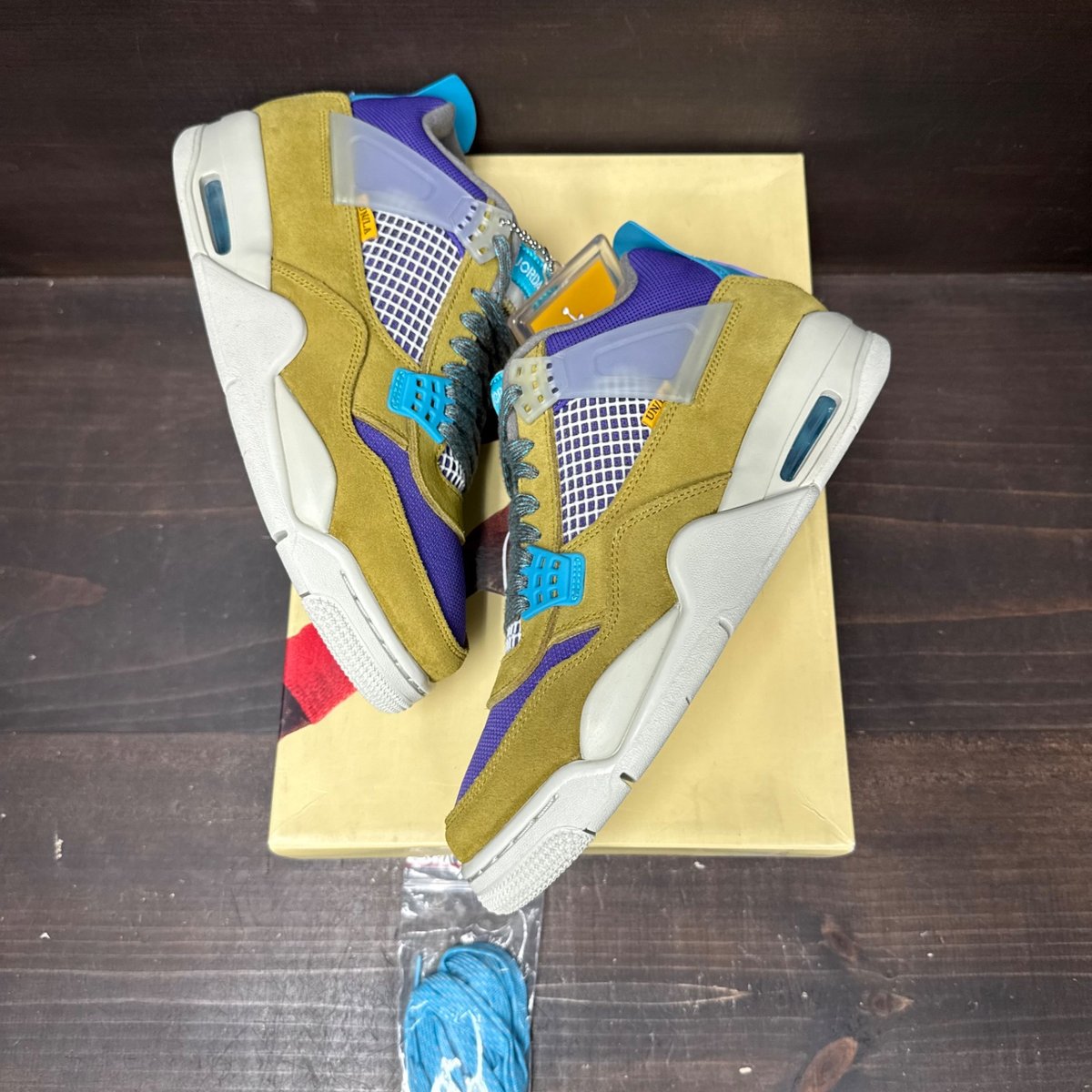 Jordan 4 Retro SP 30th Anniversary Union Desert Moss Size 8.5 (Pre-Owned) - tag