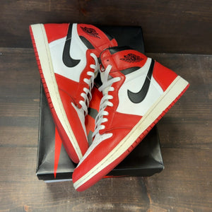 Jordan 1 Retro Chicago (2015) Size 10.5 (Pre-Owned) - Image 2
