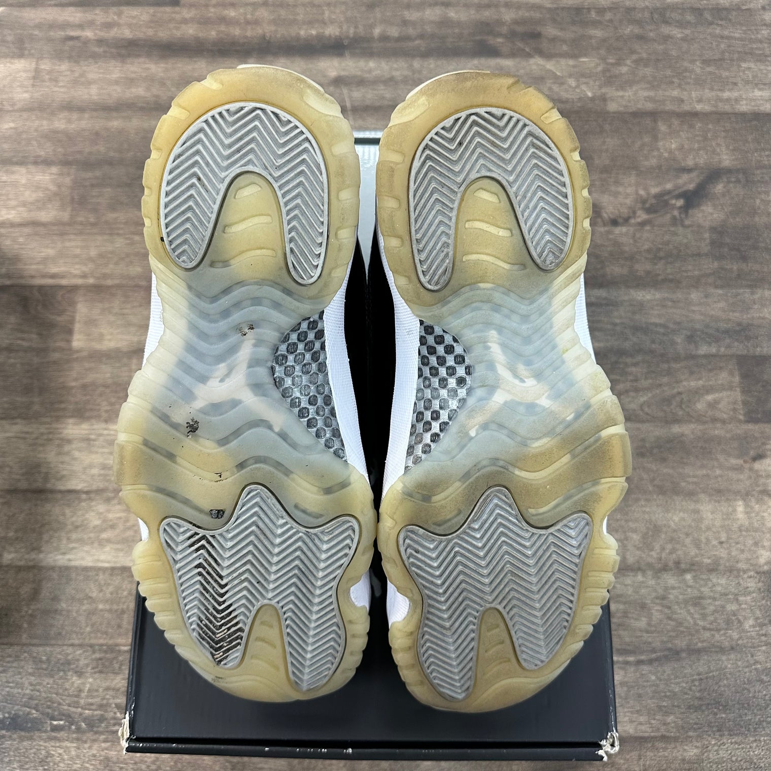 Jordan 11 Retro Jubilee (Women’s) (US 9.5W) (USED)