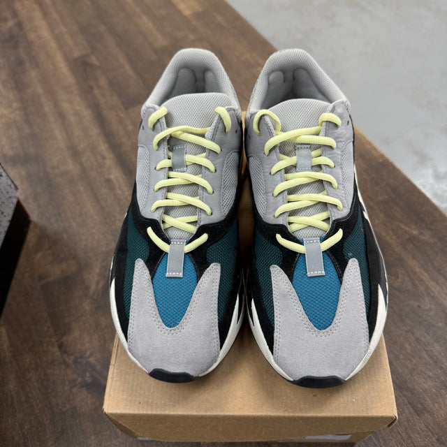 Waverunner Yeezy 700 (USED,No Box)