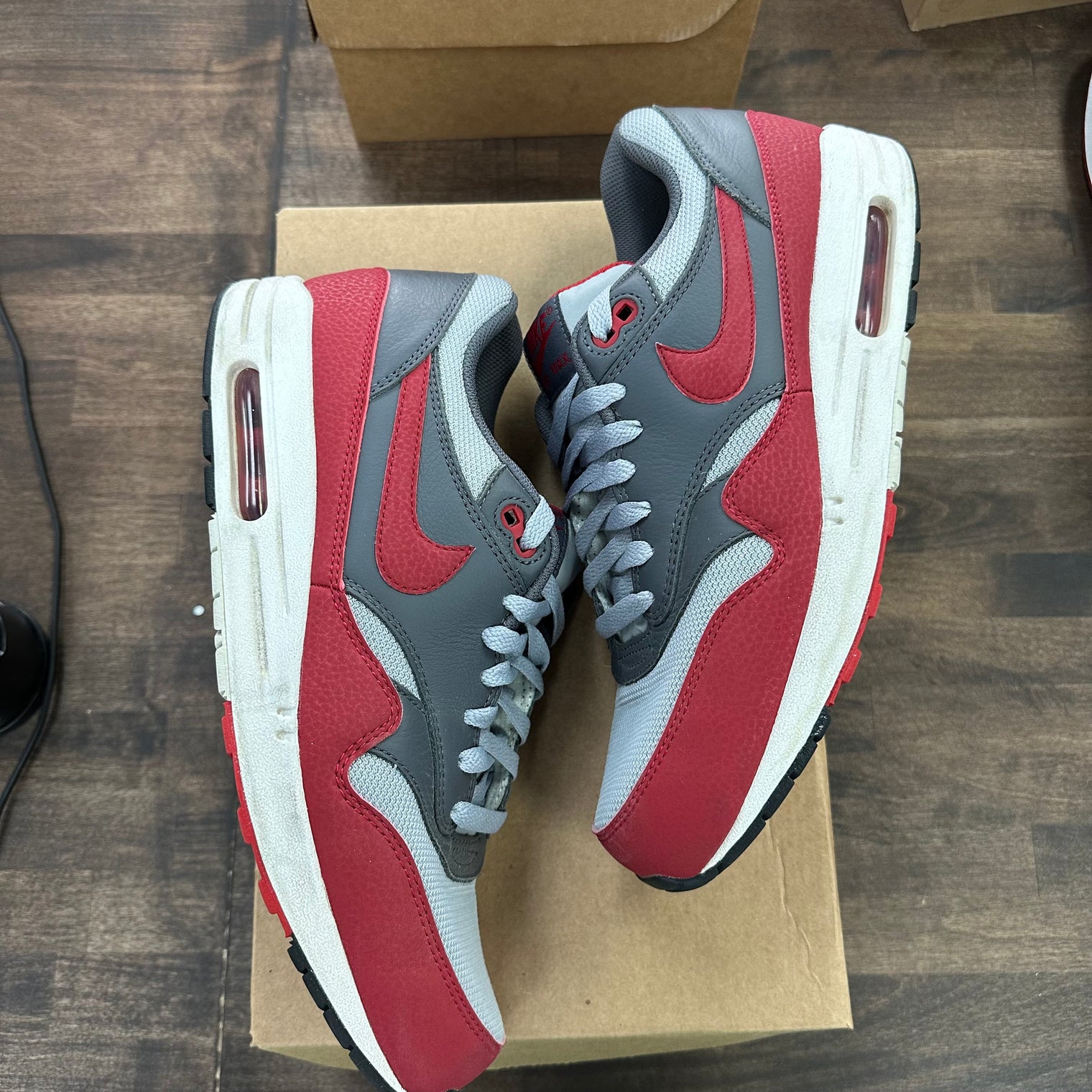 Wolf Grey/Gym Red Dark Grey Nike Air Max 1 Essential (USED, No Box)