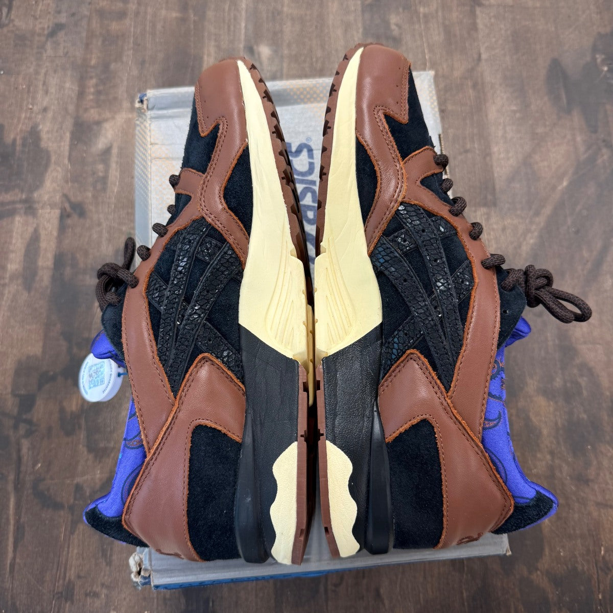 ASICS Gel-Lyte V Extra Butter Snake Charmer Size 10 (Pre-Owned) - Image 4