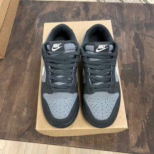 Nike Dunk Low Anthracite Size 7 (Pre-Owned) - Image 2