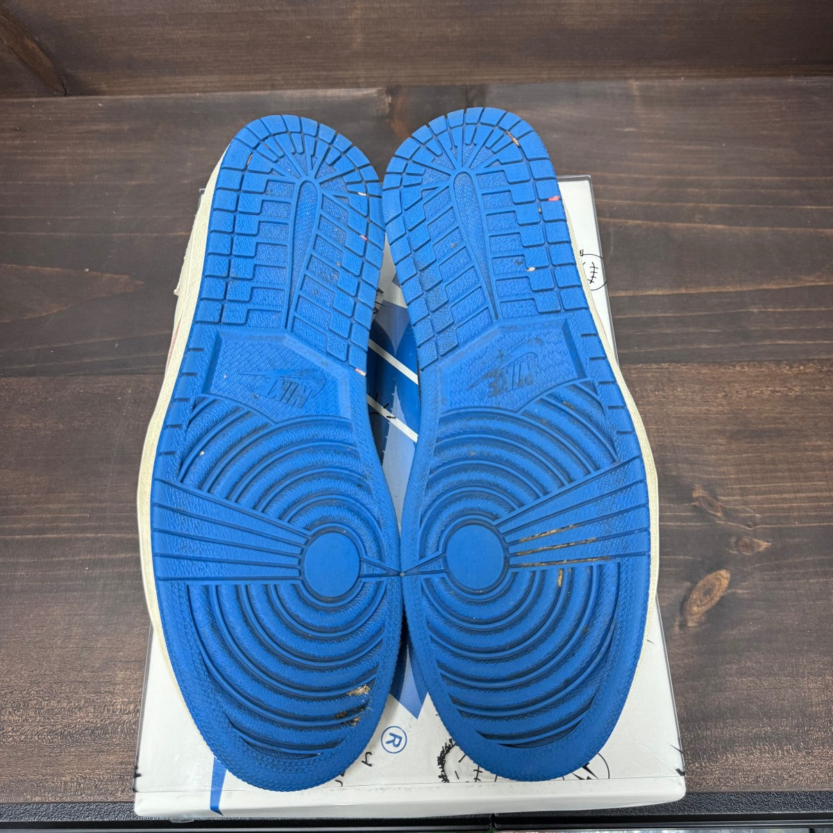 Jordan 1 Retro Low OG SP Fragment x Travis Scott Size 11 (Pre-Owned) - Image 5