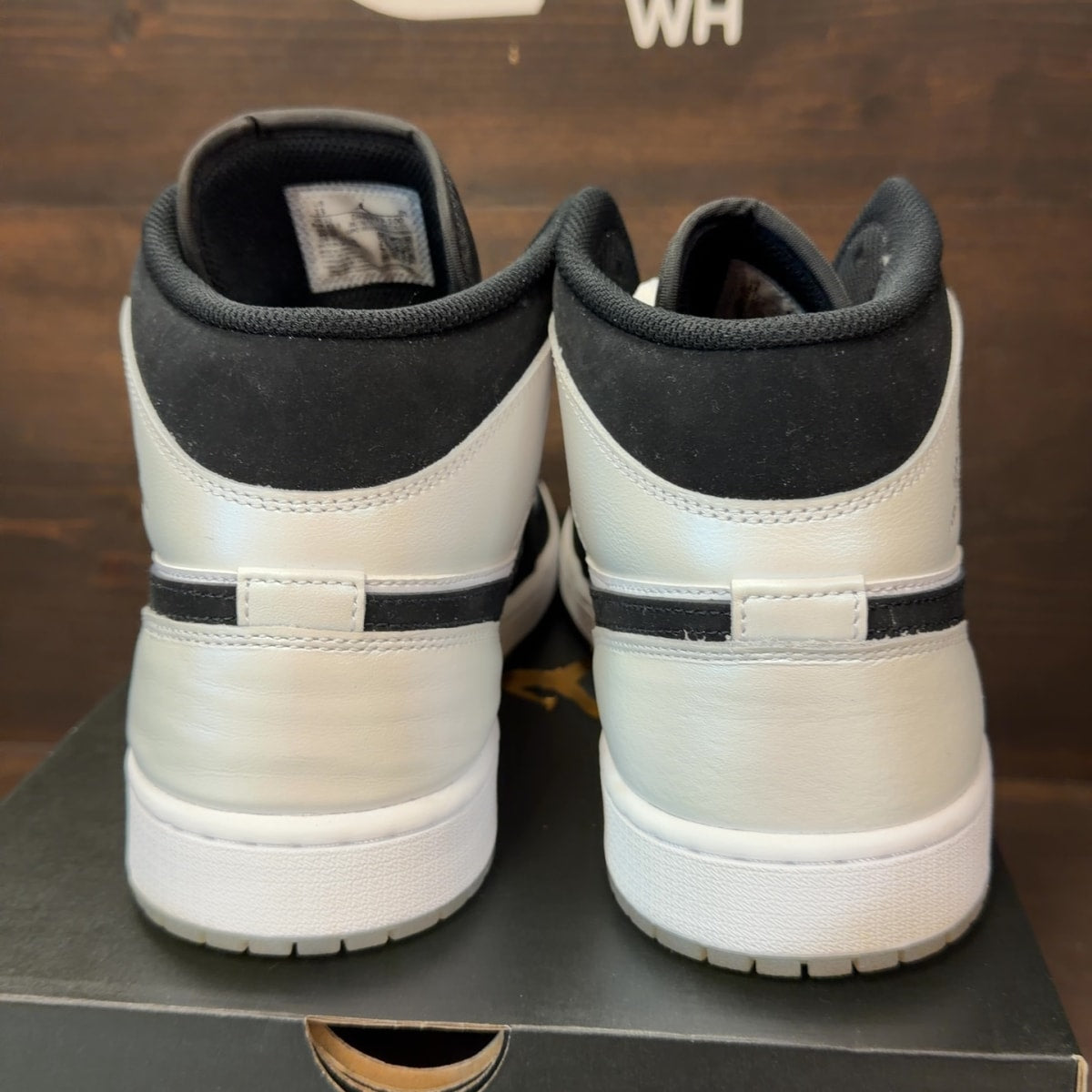 Jordan 1 Mid Diamond Shorts - Image 4