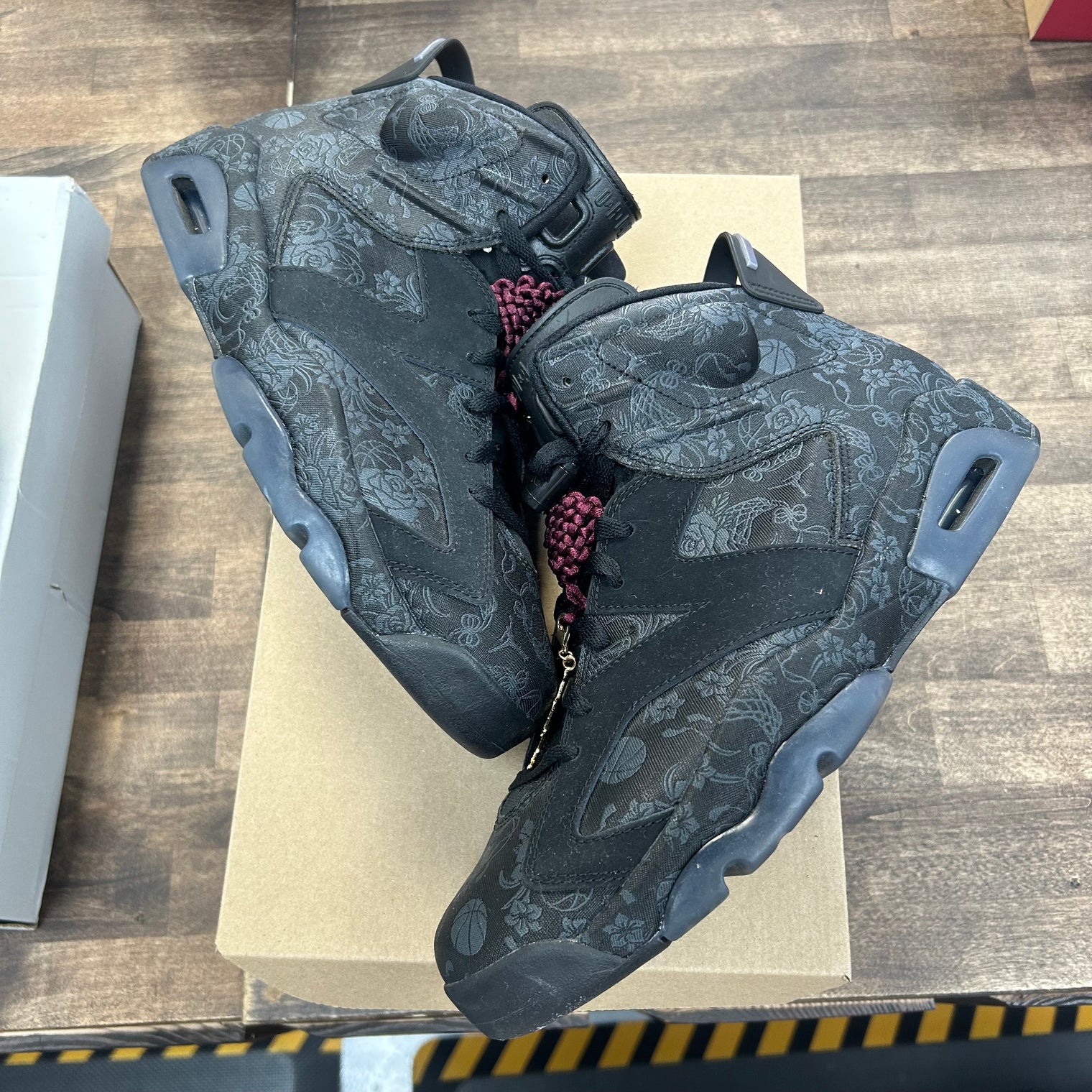 SD Triple Black Jordan 6 (W) (USED,No Box)