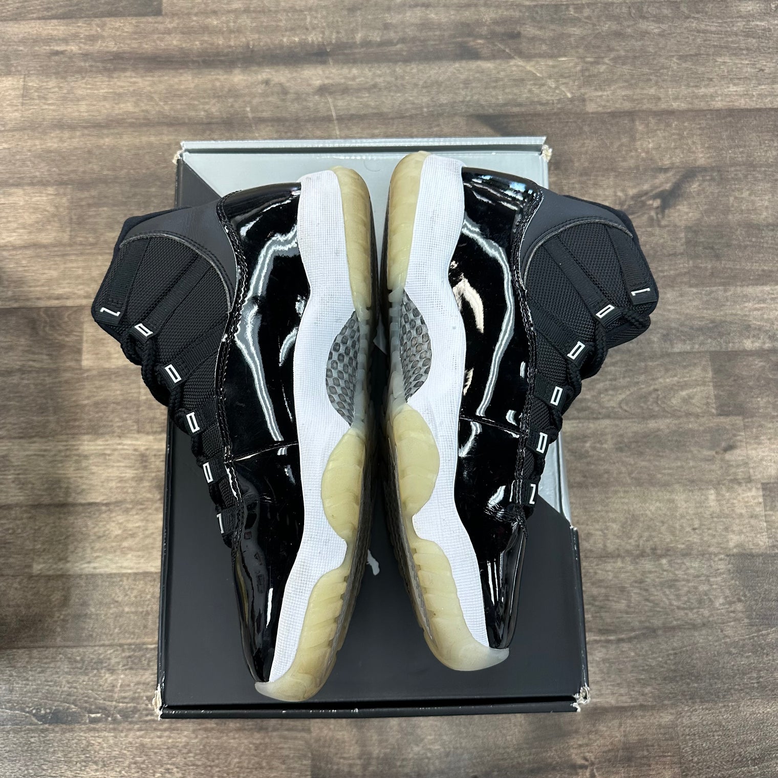 Jordan 11 Retro Jubilee (Women’s) (US 9.5W) (USED)