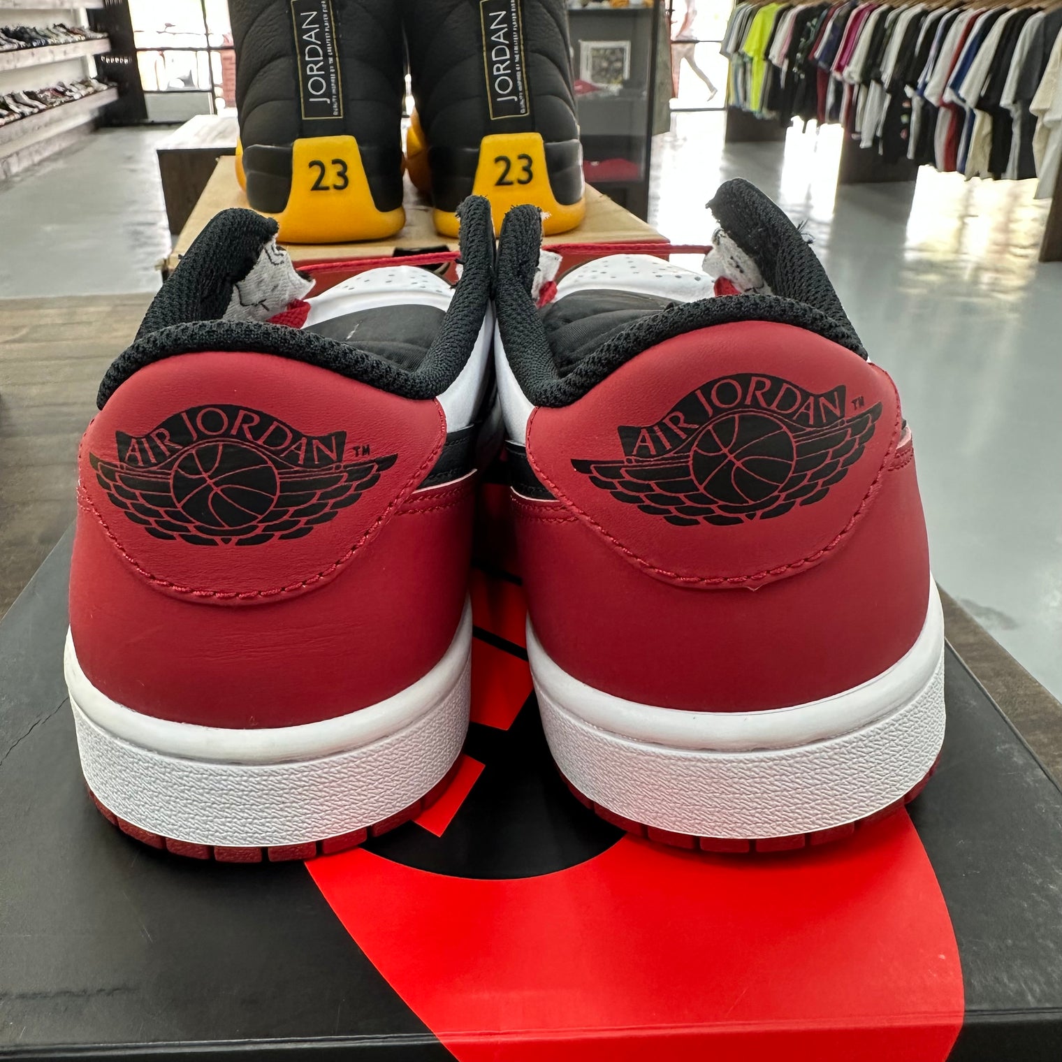 Black Toe Jordan 1 Low OG (Tried On)