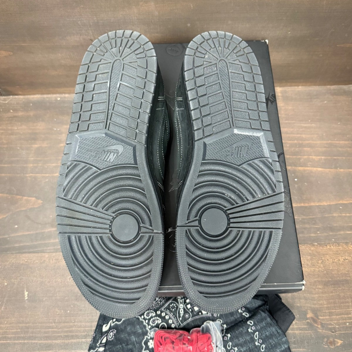 Jordan 1 Retro Low OG SP Travis Scott Black Phantom Size 10.5 (Pre-Owned)