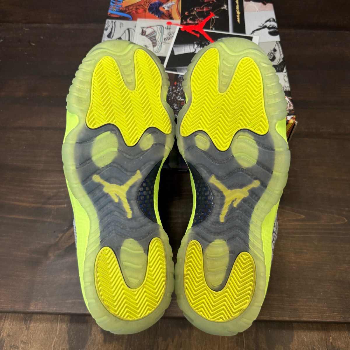 Jordan 11 Retro Low IE Volt - Image 5