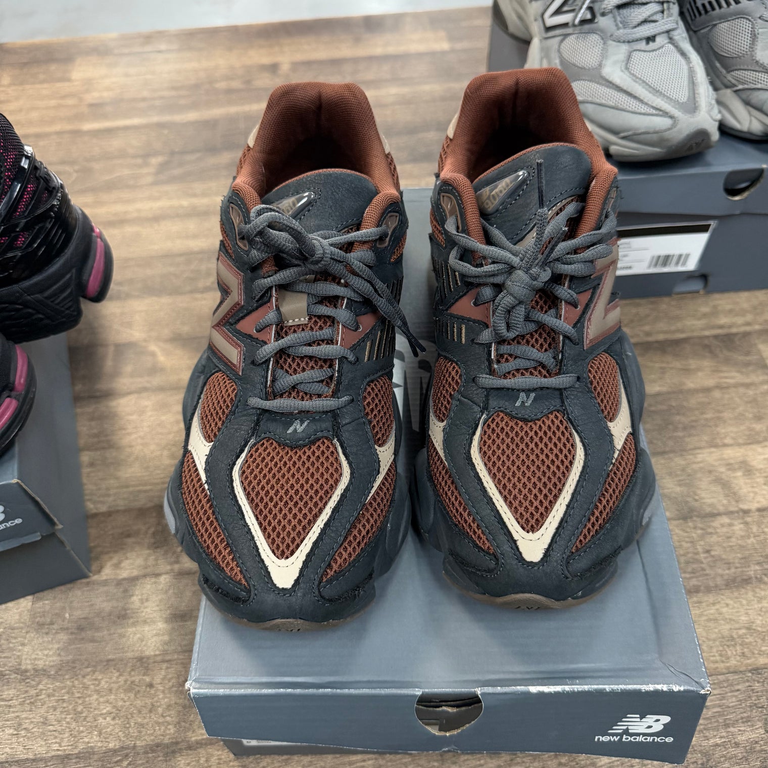 Phantom Rich Oak New Balance 9060 (USED)