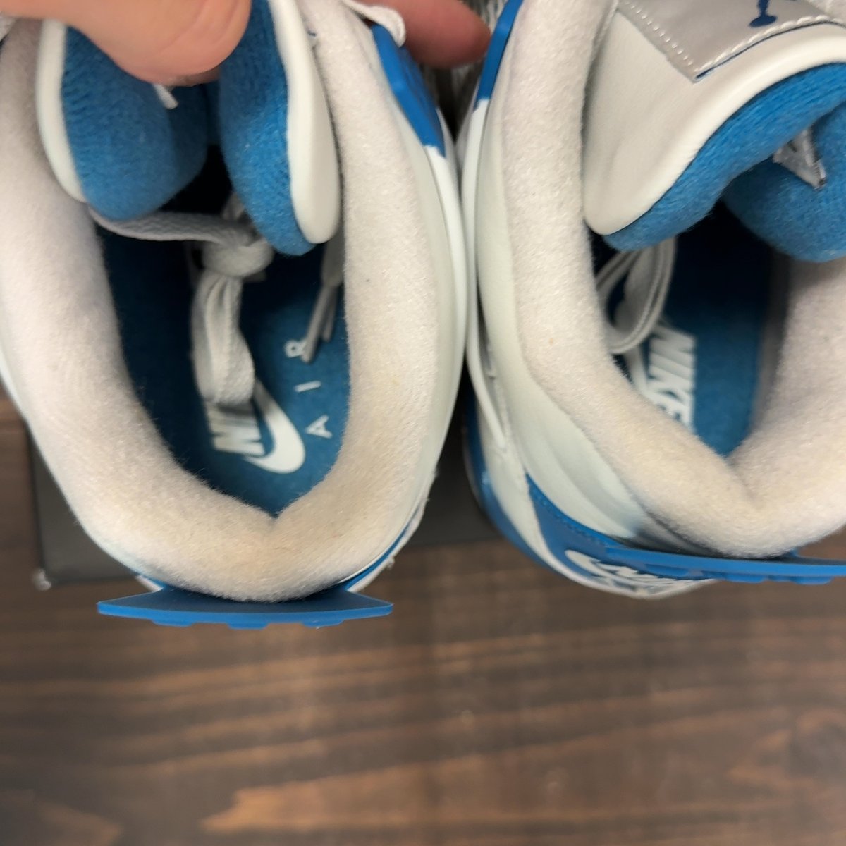 Jordan 4 Retro Military Blue (2024) (GS) Size 7Y (Pre-Owned) - aux