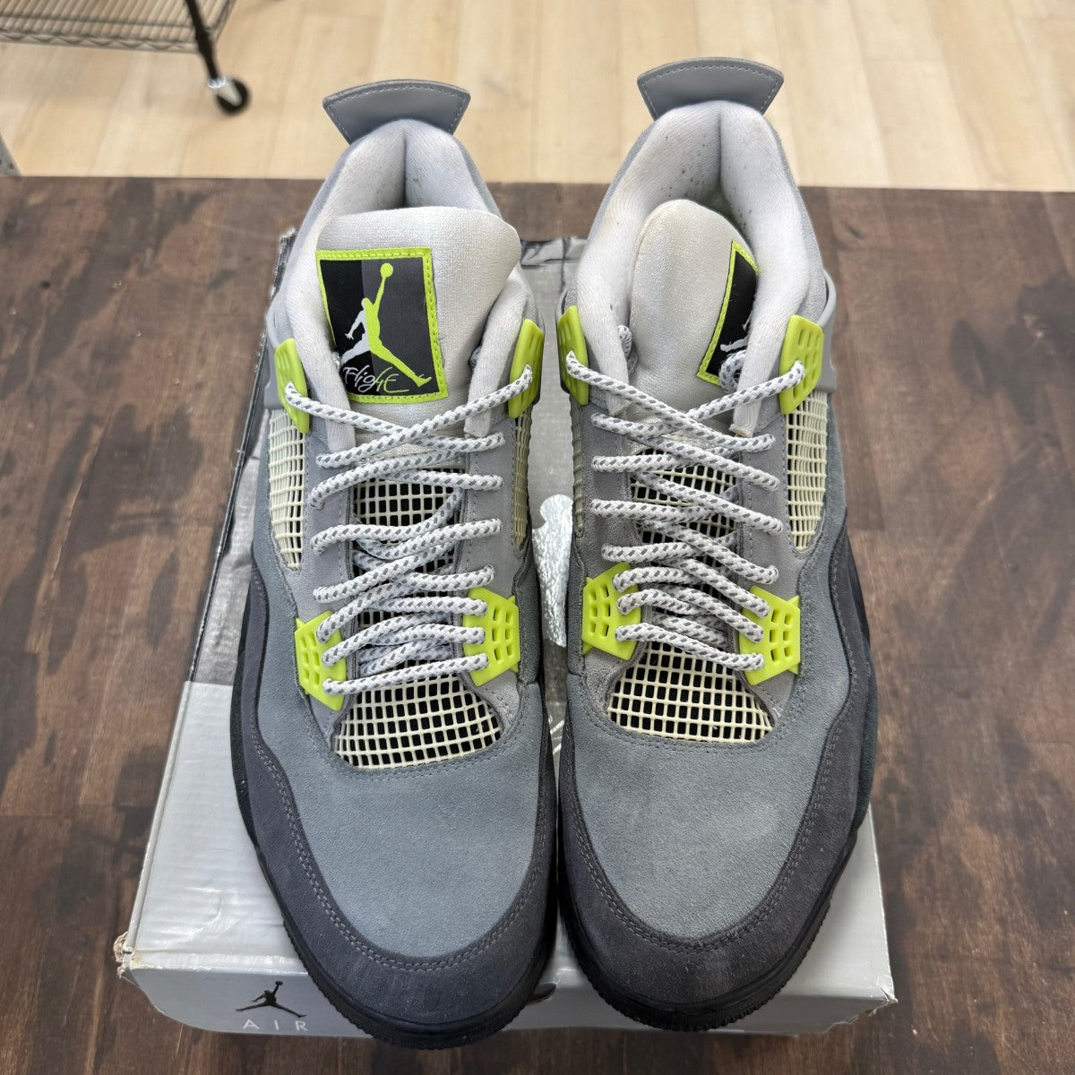 Jordan 4 Retro SE 95 Neon - Image 2