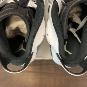 Jordan 6 Retro Oreo (2026) Size 12 (Pre-Owned) - aux