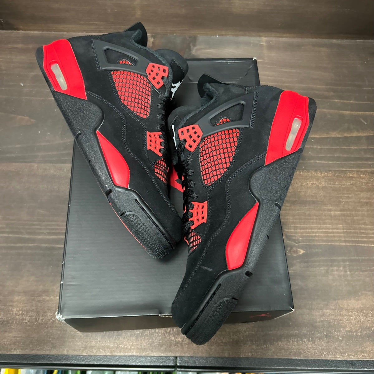 Jordan 4 Retro Red Thunder Size 11 (Pre-Owned) - Image 2