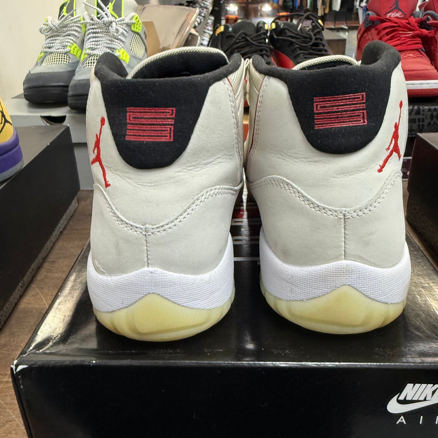 Platinum Tint Jordan 11 Retro (USED)