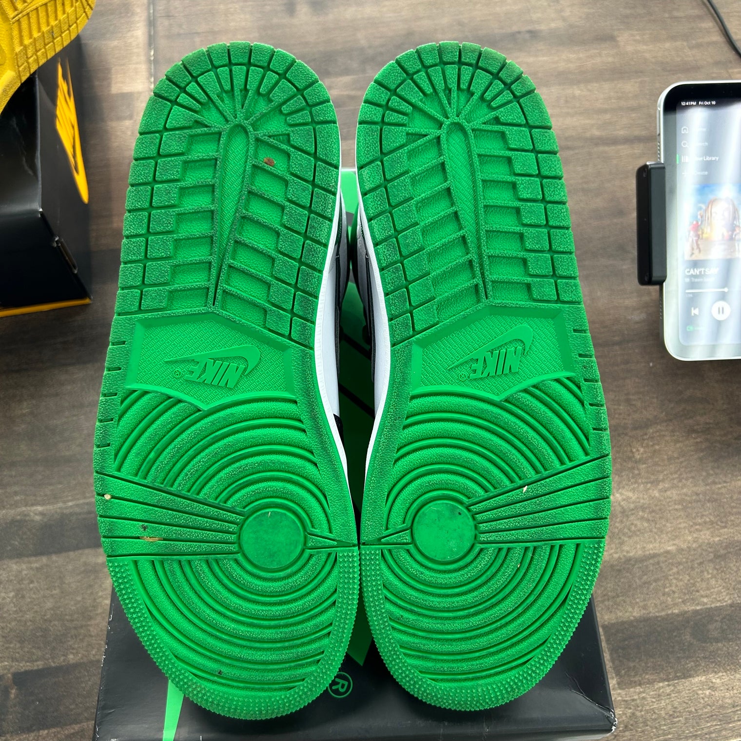 (W) Lucky Green Jordan 1 High Retro (USED)