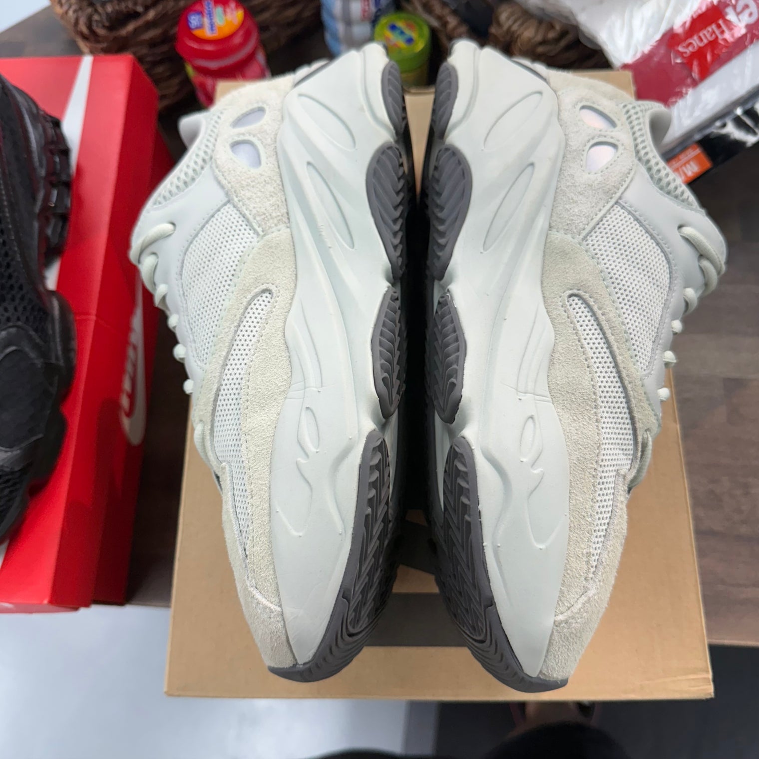 Salt Yeezy 700 (USED)