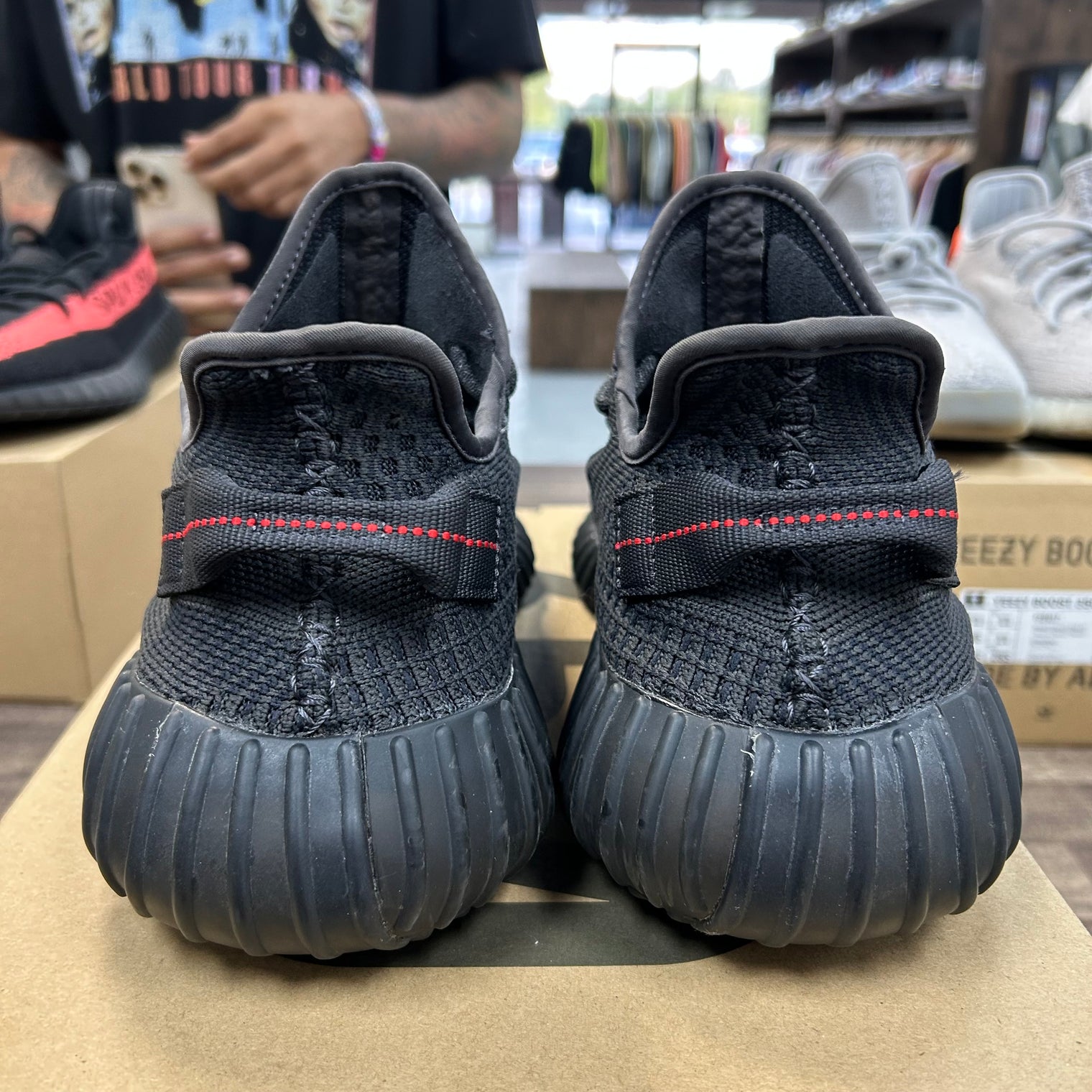 Black Static Yeezy 350 (USED)