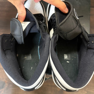 Jordan 1 Mid Carbon Fiber - Image 4