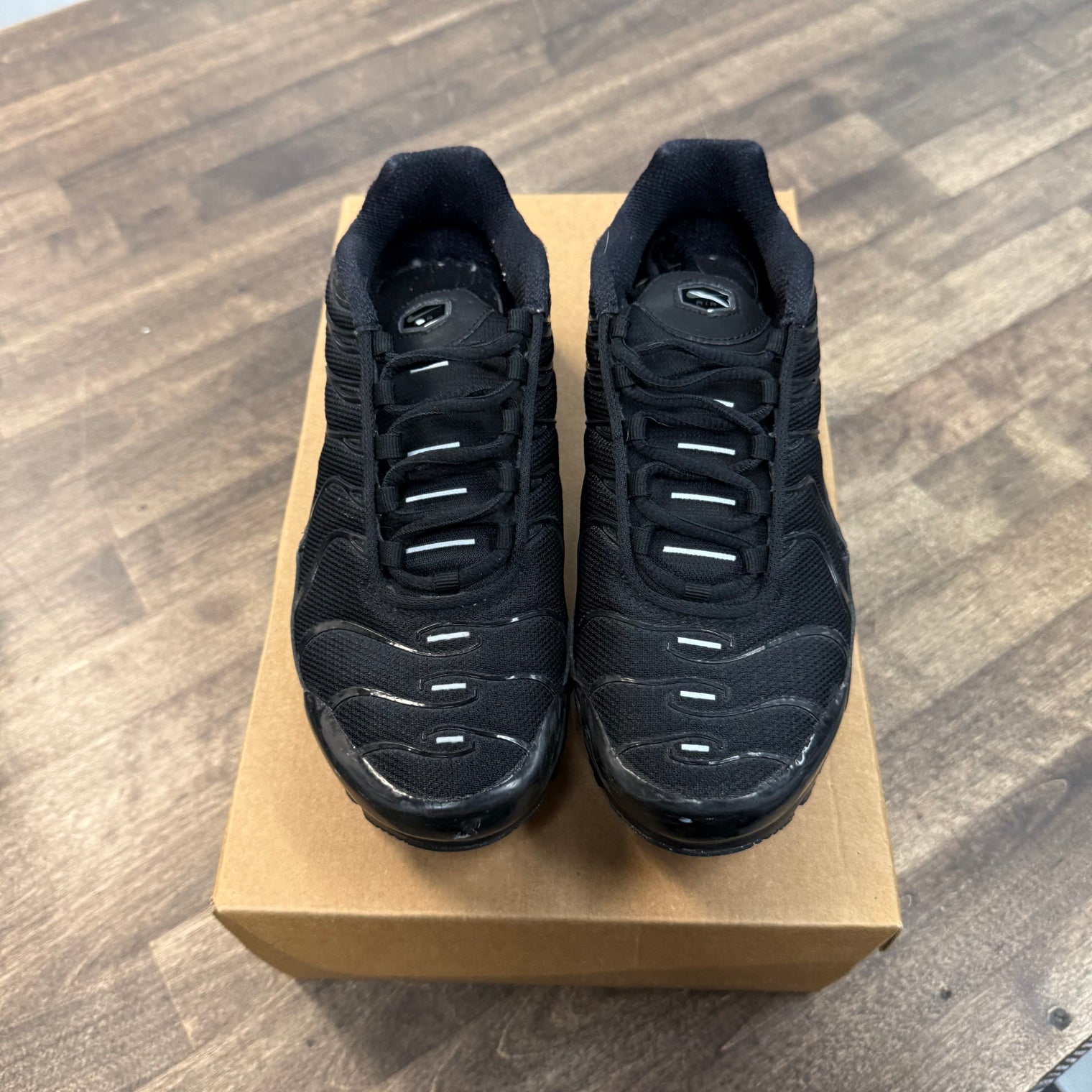 Triple Black Nike Air Max Plus (GS) (USED, No Box)
