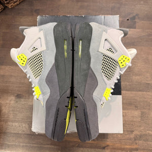 Jordan 4 Retro SE 95 Neon Size 11 (Pre-Owned) - Image 3