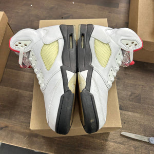Jordan 5 Retro Fire Red Silver Tongue (2020) Size 9.5 (Pre-Owned) - Image 3