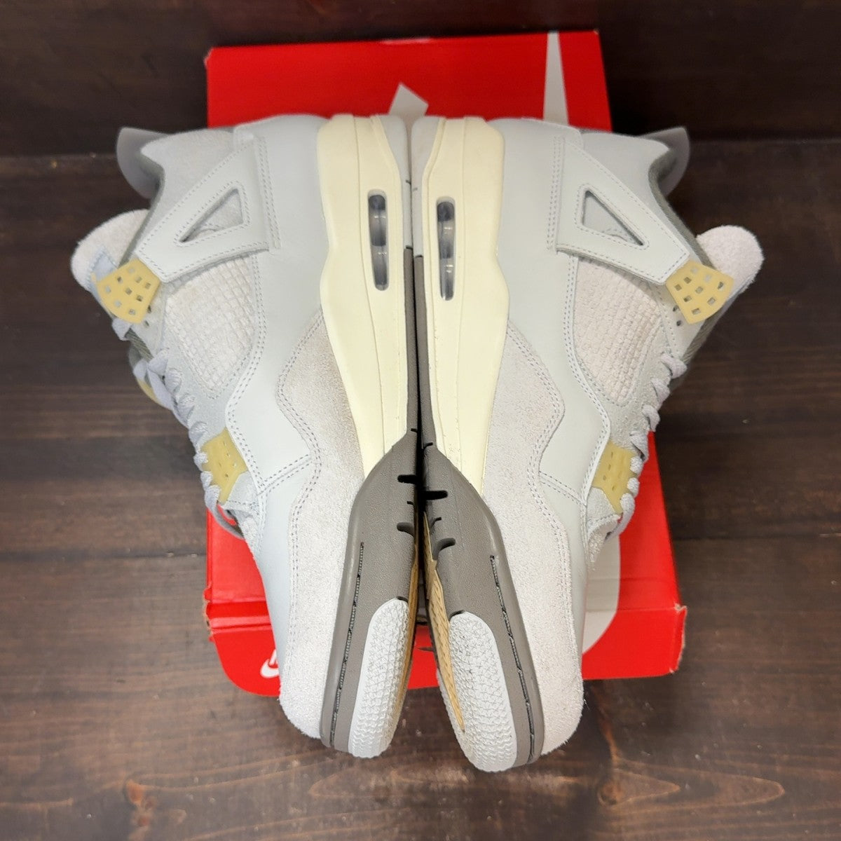 Jordan 4 Retro SE Craft Photon Dust Size 12 (Pre-Owned) - aux