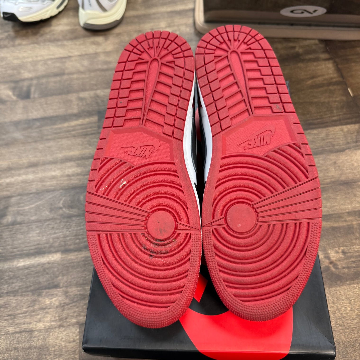 Black Toe Jordan 1 Low OG (2023) (USED)