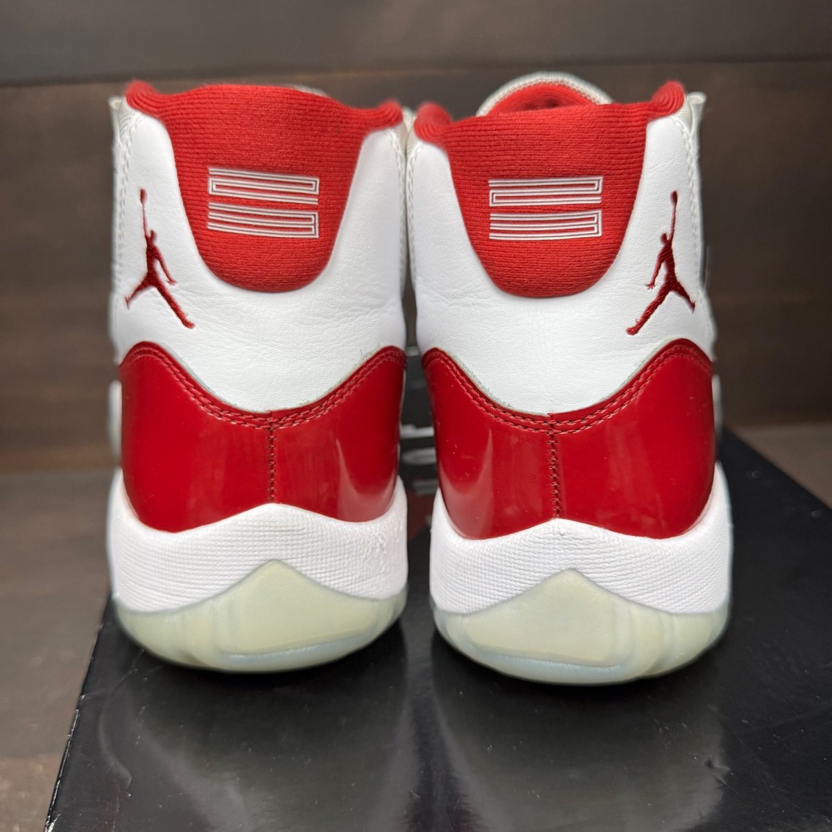 Jordan 11 Retro Cherry (2022) Size 8 (Pre-Owned) - sole