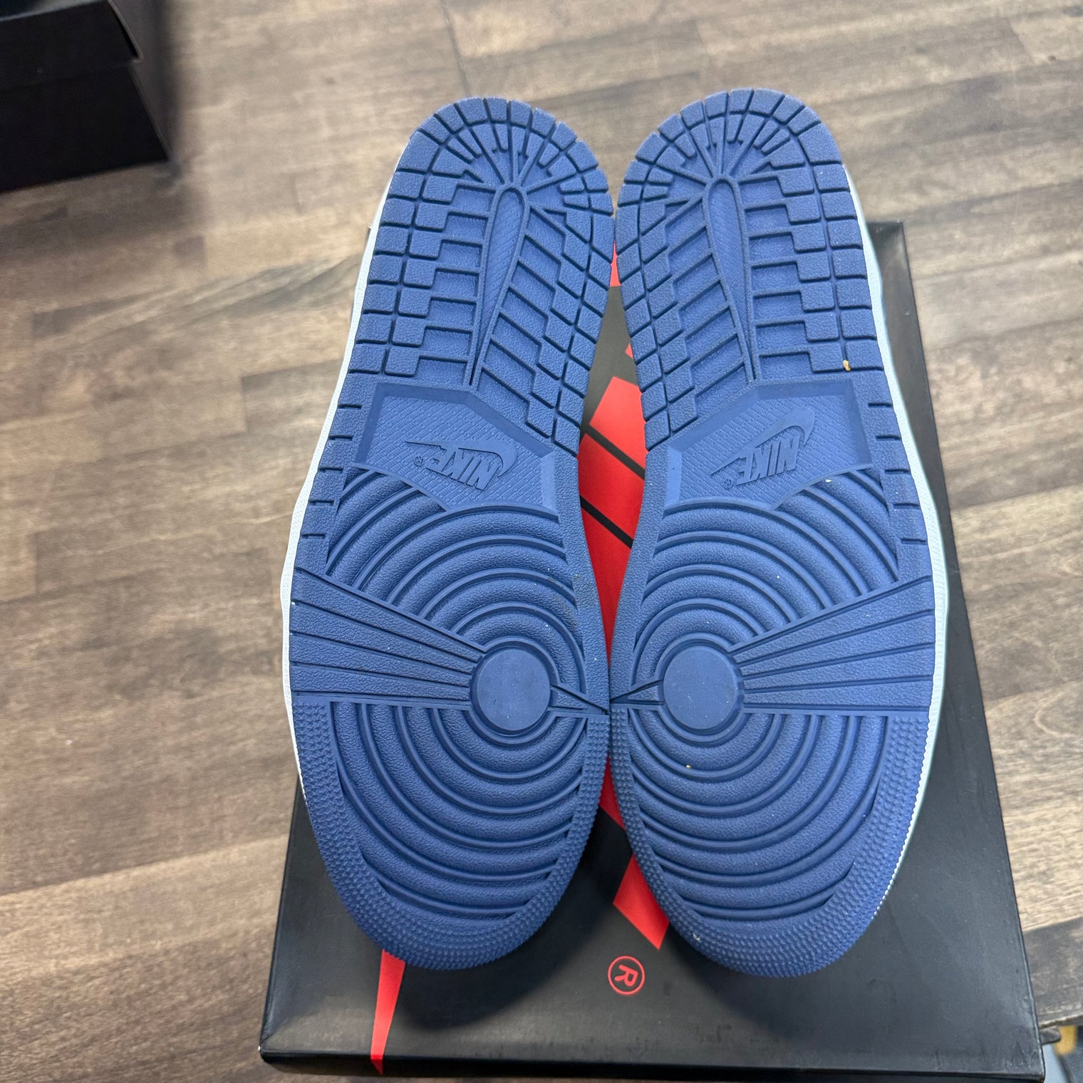 Mystic Navy Jordan 1 Low OG (USED)