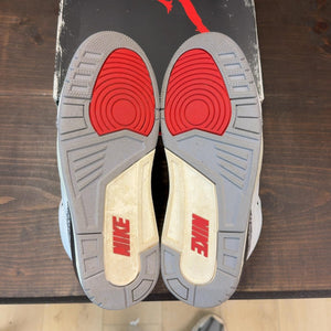 Jordan 3 Retro White Cement Reimagined Size 9 (Pre-Owned) - aux