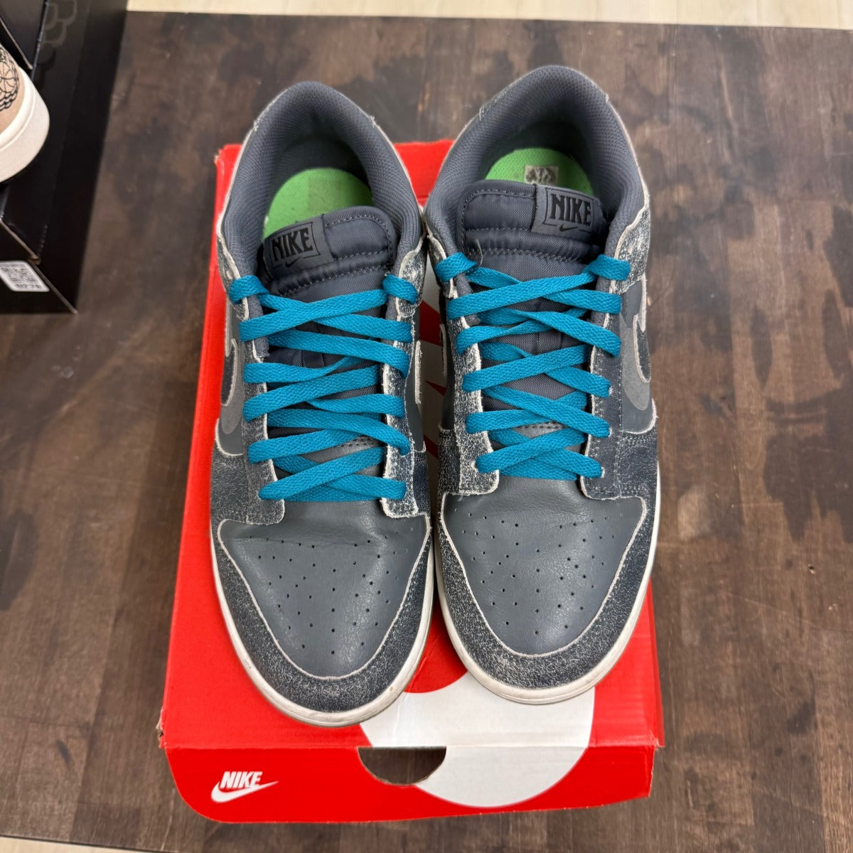 Nike Dunk Low Retro PRM Halloween (2022) - Image 2