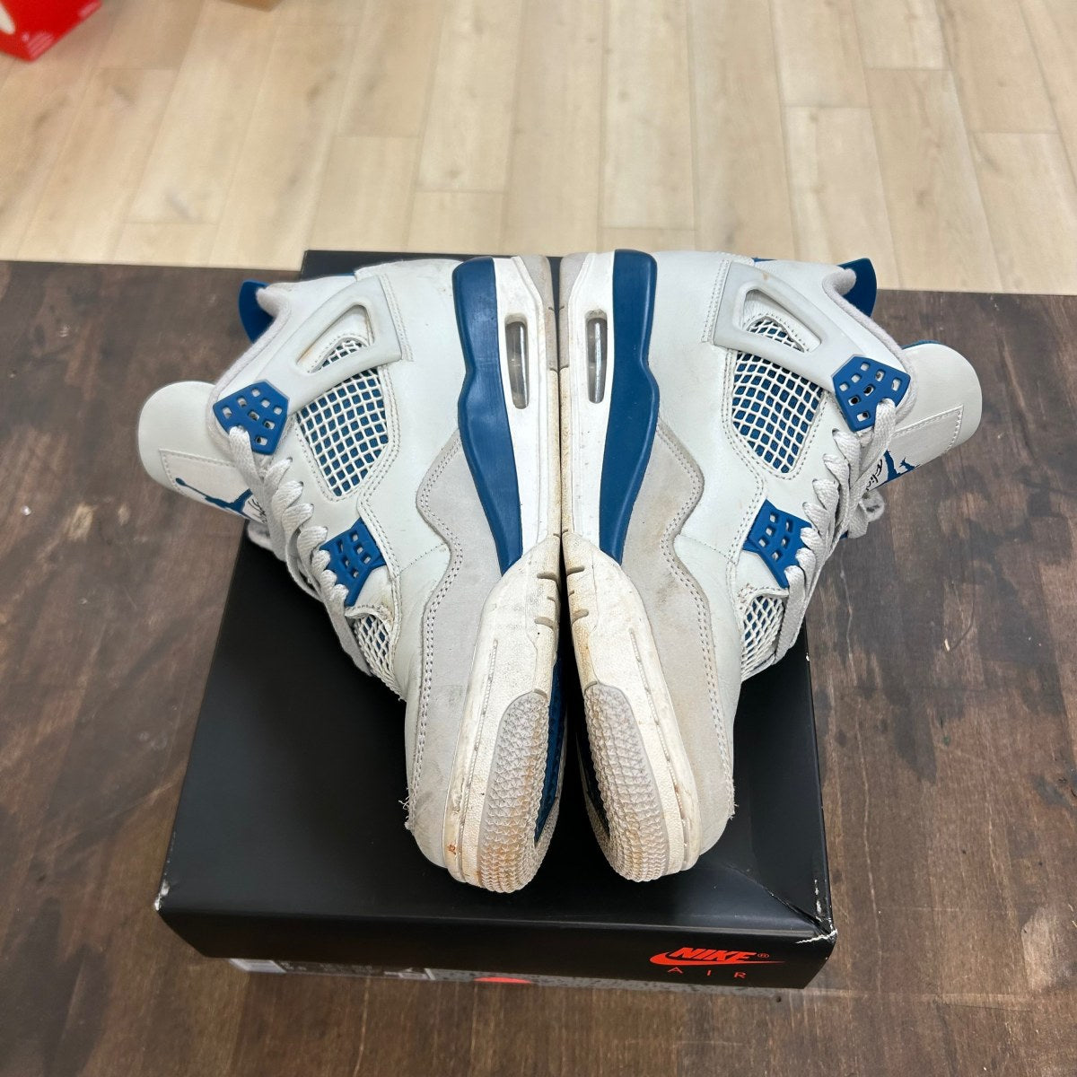 Jordan 4 Retro Military Blue (2024) - Image 3